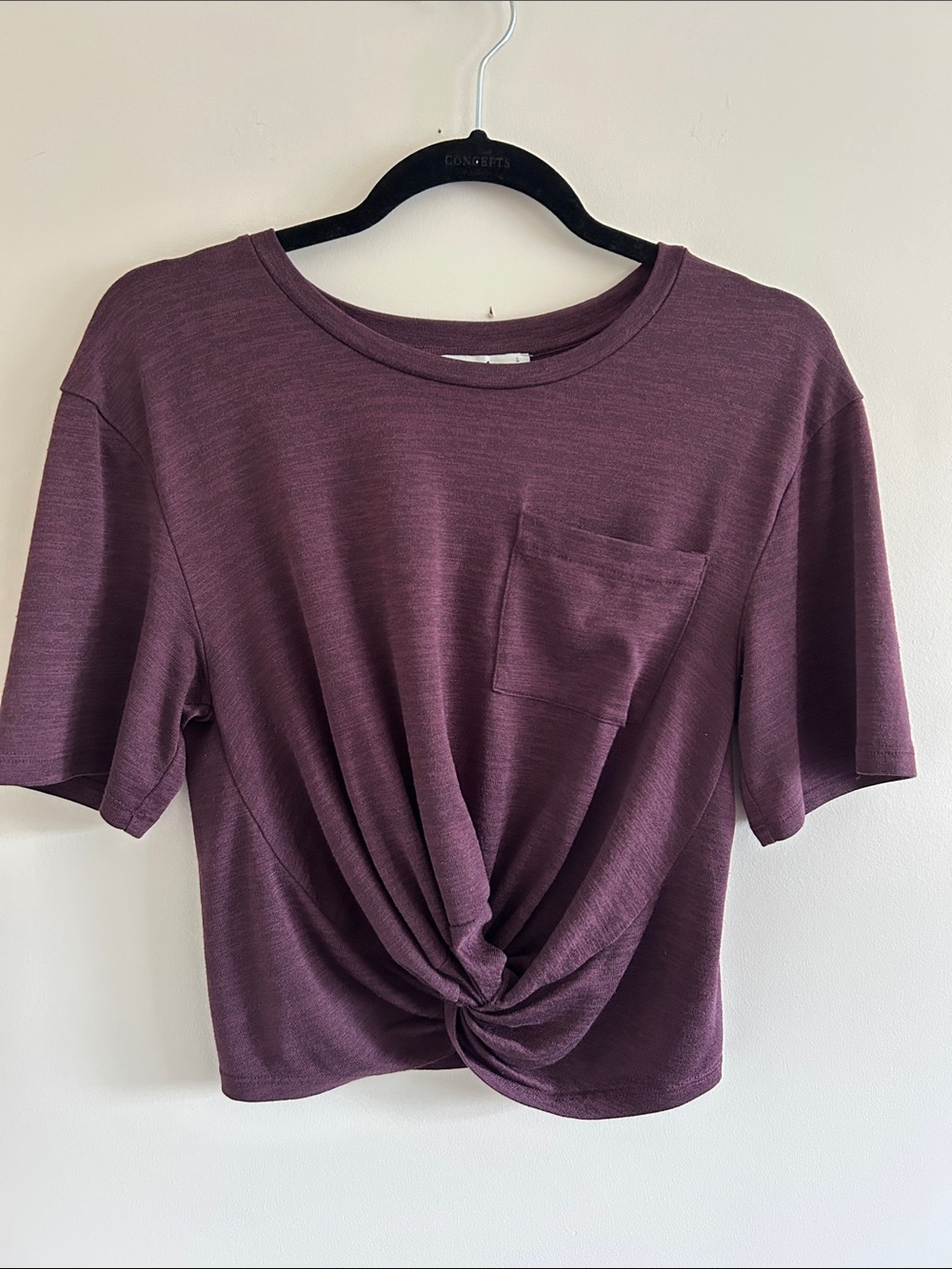 Wilfred Short-Sleeve Twist Front Tee in Plum, Size L